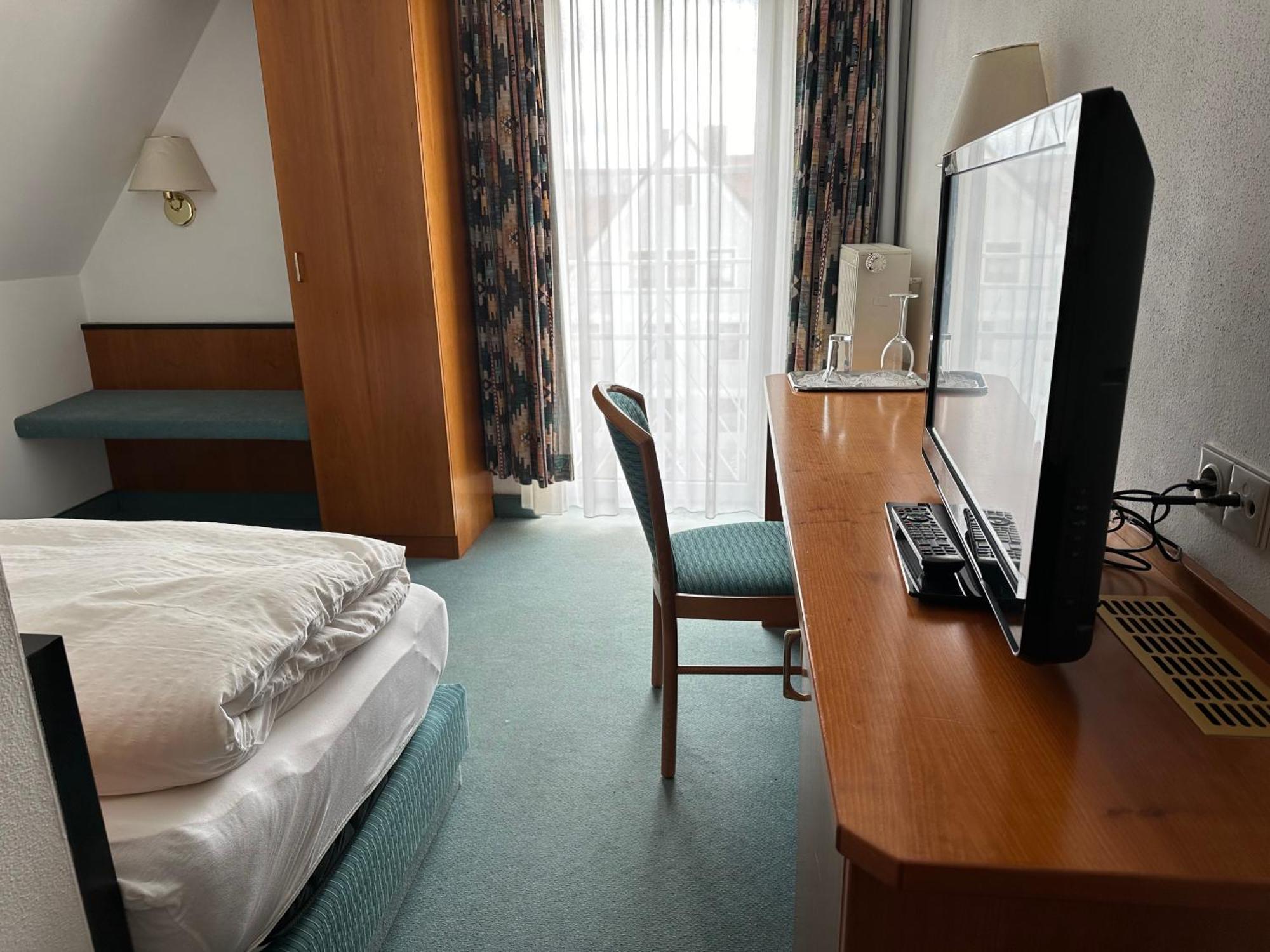 St Hotel Reichertshofen Kültér fotó