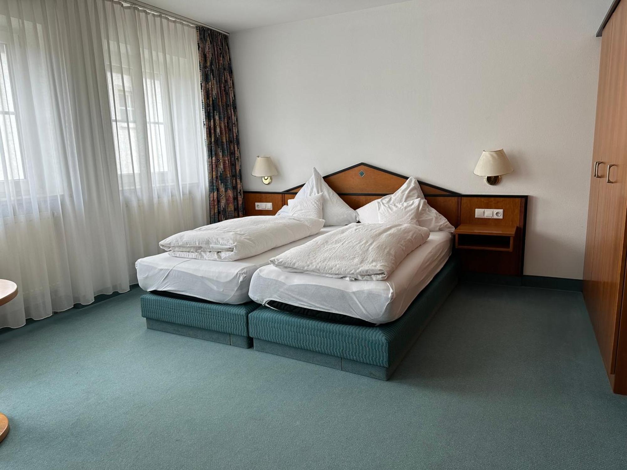 St Hotel Reichertshofen Kültér fotó