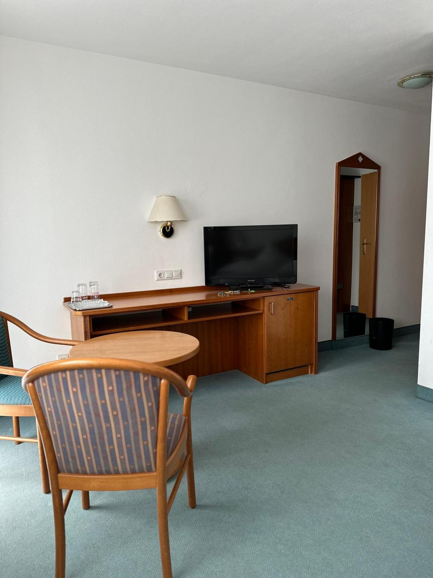 St Hotel Reichertshofen Kültér fotó